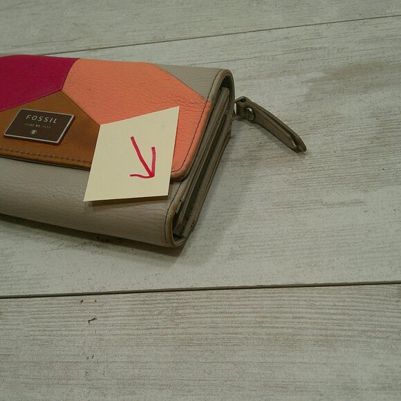 Fossil 70's inspired Leather Key-Per Calypso Geometric Leather Wallet - Picture 12 of 12